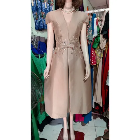 Đầm thiết kế cao cấp dự tiệc size S eo dưới 66cm Hang có sẵn giao ngay S Chất liệu tapta cao cấp Đính kết tay