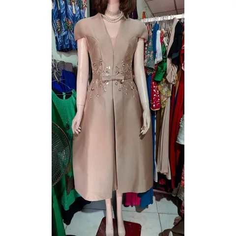 Đầm thiết kế cao cấp dự tiệc size S eo dưới 66cm Hang có sẵn giao ngay S Chất liệu tapta cao cấp Đính kết tay