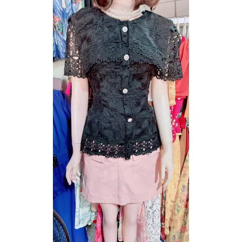 Áo ren  vai thủy thủ vải cao cấp - kiểu dáng peplum, ôm đáp vai che bắp tay Hàng có sẵn giao ngay Màu kem và màu đen