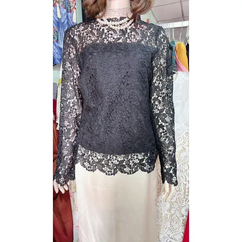 Áo ren đen, có sẵn lót trong Hàng có sẵn giao ngay Size SM Giá 250k/ áo Hàng đẹp, hình shop chụp thực tế