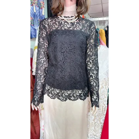 Áo ren đen, có sẵn lót trong Hàng có sẵn giao ngay Size SM Giá 250k/ áo Hàng đẹp, hình shop chụp thực tế