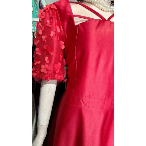 Đầm thiết kế đính kết hoa cổ yếm sang chảnh tiểu thư có big size Gía 390k Hàng có sẵn giao ngay 3XL Dưới 80kg mặc đẹp