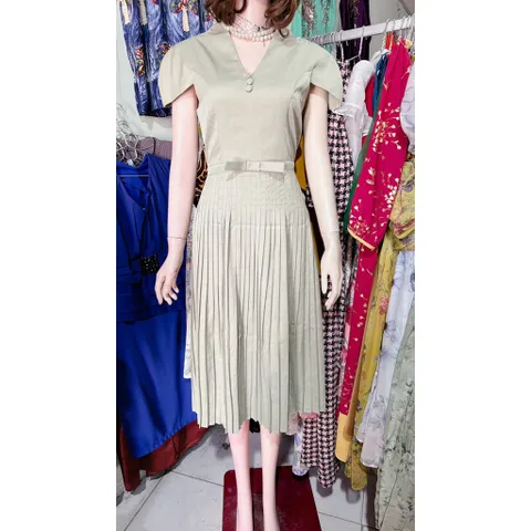 Đầm dập ly siêu đẹp Màu xanh mạ non Giá 290k Size S, eo dưới 70cm mặc đẹp Hàng chính chủ Mây