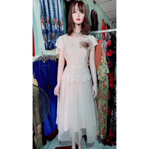 Đầm thiết kế ren phối lưới tiểu thư, tặng kèm hoa cài vintage thanh lịch Hàng có sẵn giao ngay L