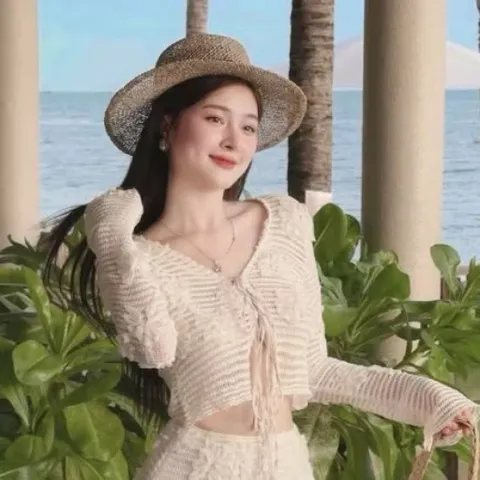 Sét đồ nữ chất ren lưới hoa áo dài tay cột dây phối chân váy dáng dài, sét đồ thiết kế sang chảnh mặc đi biển