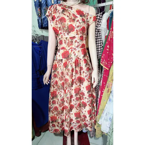 Đầm hoa lệch vai siêu đẹp Hàng có sẵn giao ngay 2XL Đủ size SMLXL2XL Đúp lót 2 lớp Giá 399k Dáng dài Chất liệu tơ nhẹ