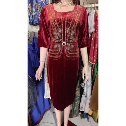 Giá 420k Hàng có sẵn giao ngay Đầm vest nhung đính kết siêu sang Màu đỏ đô Chất liệu nhung co giãn dễ mặc