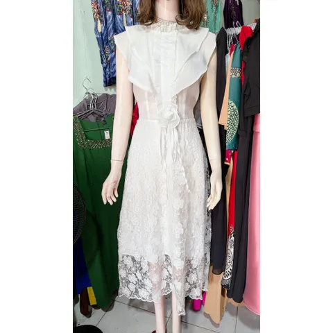 Đầm ren màu trắng dáng dài Size SML mặc đẹp Giá 390k Đúp lót 2 lớp Chiều dài đầm 115cm