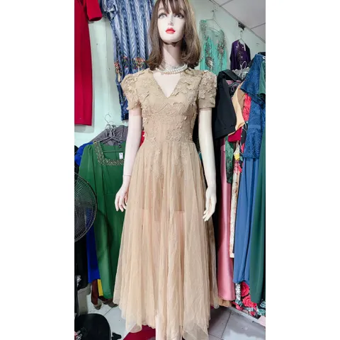 Đầm ren thiết kế sang trọng vải ren hoa nổi 2 lớp phối tung lưới voan chuẩn lên dáng siêu Đẹp dáng dài Màu nude