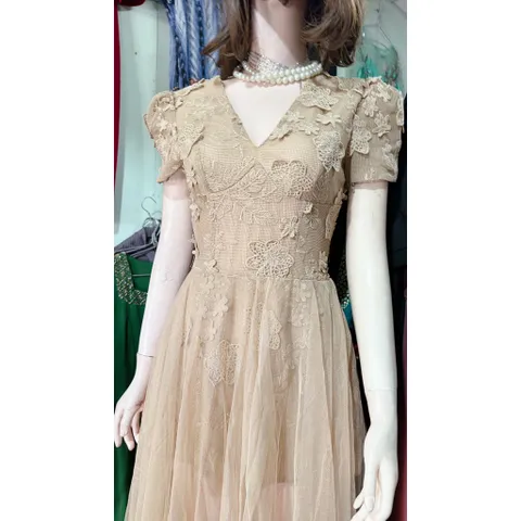 Đầm ren thiết kế sang trọng vải ren hoa nổi 2 lớp phối tung lưới voan chuẩn lên dáng siêu Đẹp dáng dài Màu nude