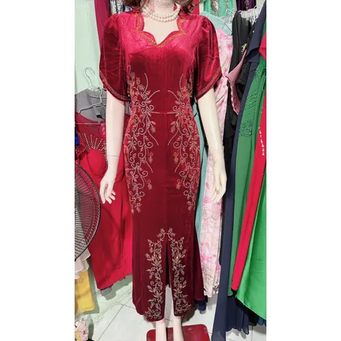 Đầm dạ hội nhung ép đá sang trọng Hàng có sẵn giao ngay Màu đỏ đô Giá 490k Chất liệu nhung co giãn dễ mặc Hàng có sẵn