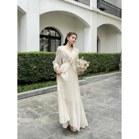 Đầm tay dài dập ly toàn bộ mặc đi biển đi du lịch đi chơi siêu đẹp Màu kem Dáng dài Giá 420k Size SMLXL mặc đẹp
