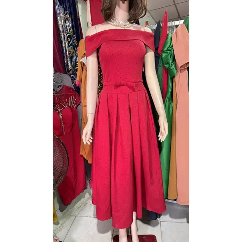 Đầm chấm bi trễ choàng vai nơ eo dáng dài Hàng coa sẵn giao ngay Giá 390k Size SML mặc đẹp Màu kem Hàng cao cấp