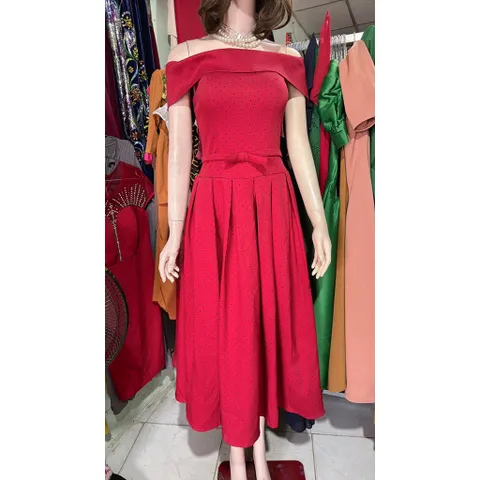 Đầm chấm bi trễ choàng vai nơ eo dáng dài Hàng coa sẵn giao ngay Giá 390k Size SML mặc đẹp Màu kem Hàng cao cấp