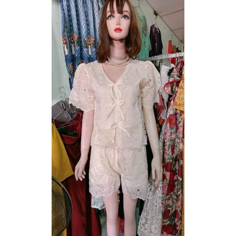 sẵn hàng) SET REN THÊU + QUẦN HOẠ TIẾT REN THÊU mặc đi biển, du lịch siêu đẹp  Màu hồng phấn + kem + xanh da trời + đen