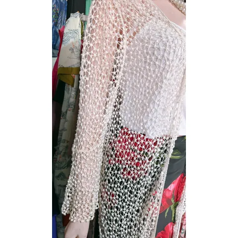 Áo khoác lưới đi biển tay loe đi biển, đi du lịch áo choàng ren đi biển dáng dài Giá 230k Hàng có sẵn giao ngay Màu kem