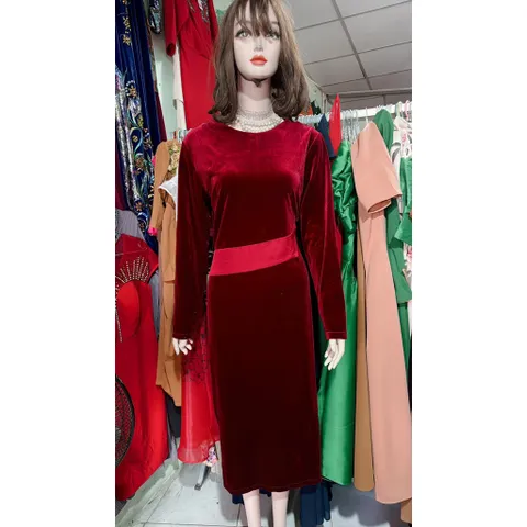 Đầm nhung dáng dài Hàng có sẵn giao ngay Eo dưới 95cm mặc đẹp Chất liệu nhung co giãn dễ mặc Giá 320k