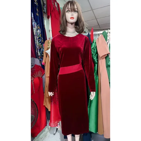 Đầm nhung dáng dài Hàng có sẵn giao ngay Eo dưới 95cm mặc đẹp Chất liệu nhung co giãn dễ mặc Giá 320k