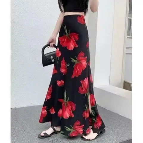 Chân vây hoa hồng siêu đẹp Chất liệu lụa pháp siêu đẹp Hàng có sẵn giao ngay Size SM mặc đẹp Giá 350k Hàng cao cấp