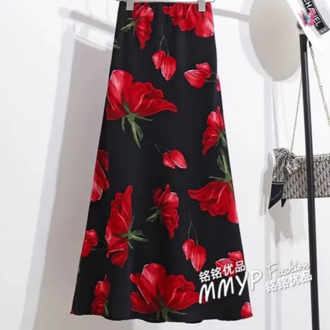 Chân vây hoa hồng siêu đẹp Chất liệu lụa pháp siêu đẹp Hàng có sẵn giao ngay Size SM mặc đẹp Giá 350k Hàng cao cấp