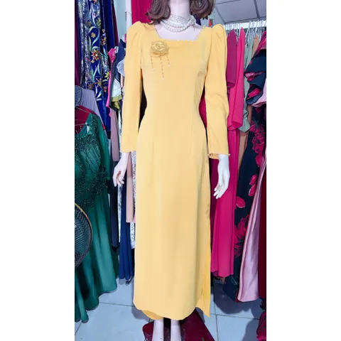Áo Dài Truyền Thống Vải Lụa Mỹ, Cổ vuông Đính Hạt Cổ,Tay Trẻ Trung, Thủ Công  Giá 390k/ cả set gồm áo dài kèm quần