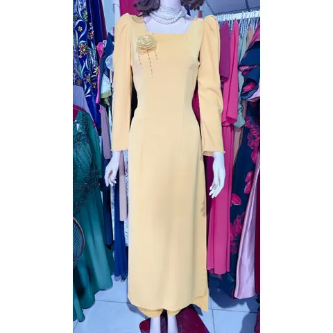 Áo Dài Truyền Thống Vải Lụa Mỹ, Cổ vuông Đính Hạt Cổ,Tay Trẻ Trung, Thủ Công  Giá 390k/ cả set gồm áo dài kèm quần