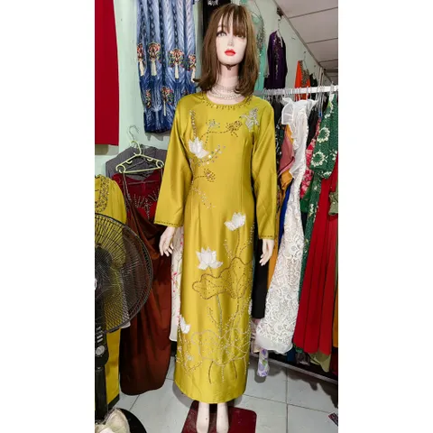 [Lụa Ruby xanh bơ ]_Áo dài mẹ sui lụa ruby xanh bơ thêu và đính kết tỉ mỉ  Hàng có sẵn giao ngay 3XL, eo dứoi 90cm