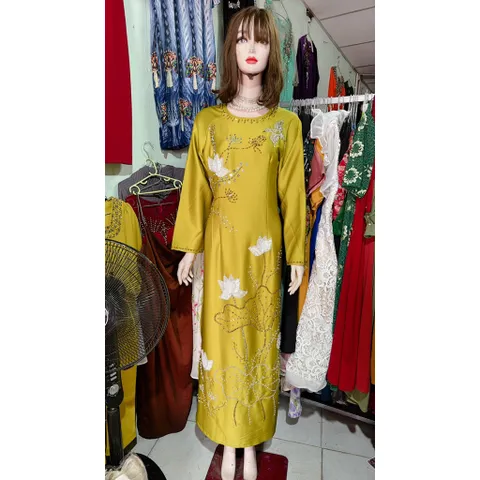 [Lụa Ruby xanh bơ ]_Áo dài mẹ sui lụa ruby xanh bơ thêu và đính kết tỉ mỉ  Hàng có sẵn giao ngay 3XL, eo dứoi 90cm
