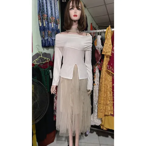 Set áo + chân váy Hàng có sẵn giao ngay Giá 350k/ cả set
