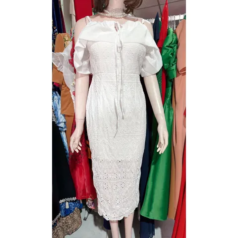 Đầm ren trắng trễ vai Hàng có sẵn giao ngay Giá 290k Size S, eo dưới 70cm mặc đẹp Đúp lơt 2 lớp