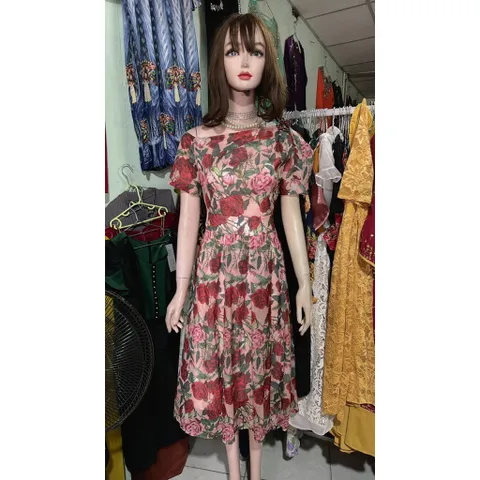 đầm thiết kế, đầm hoa hồng đỏ, cổ vát lệch vai siêu đẹp Giá 390k Hàng có sẵn giao ngay LXL Đủ size SMLXL Đúp lót
