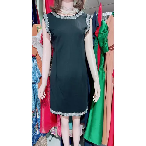 Đầm đính kết đá thủ công tỉ mỉ Hàng có sẵn giao ngay Đủ size SMLXL Giá 390k Chất liệu umi Anh co giãn cao cấp