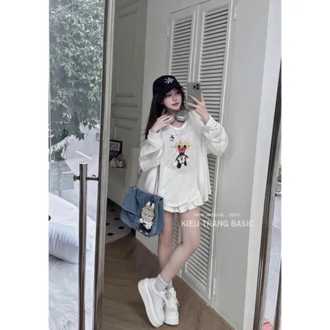 SET So MI IN MICKEY 2 MÓN Một sét đồ siêu xinh cập bến ạ. Mặc hè này xinh xỉu nè. Tận 2 món gồm áo thun + áo sơ mi