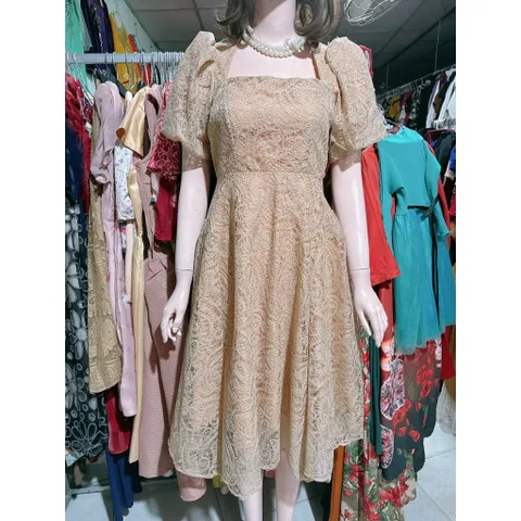 ĐẦM REN MÀU nâu tây dày dặn  Giá 350k  Hàng có sẵn giao ngay S Size S, eo dưới 68cm Chất liệu ren cao cấp, đúp lót 2 lớp