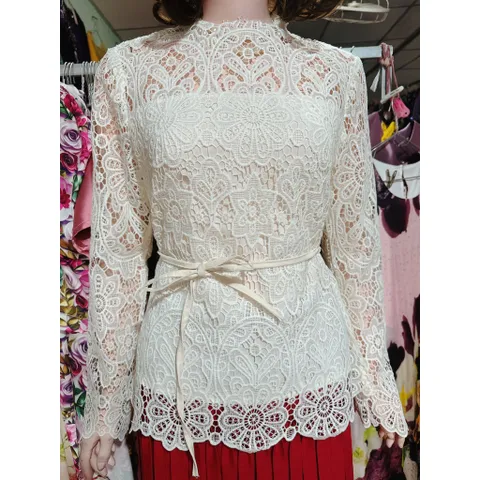 ÁO Ren TIỂU THƯ DÀI TAY PHỐI LƯỚI MỀM MẠI. ÁO ren TRẮNG TRẺ TRUNG DỰ TIỆC . Giá 220k Hàng có sẵn giao ngay Size SM