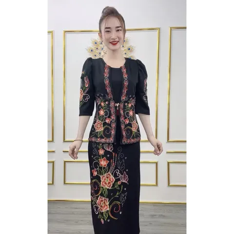 Đầm kèm áo khoác