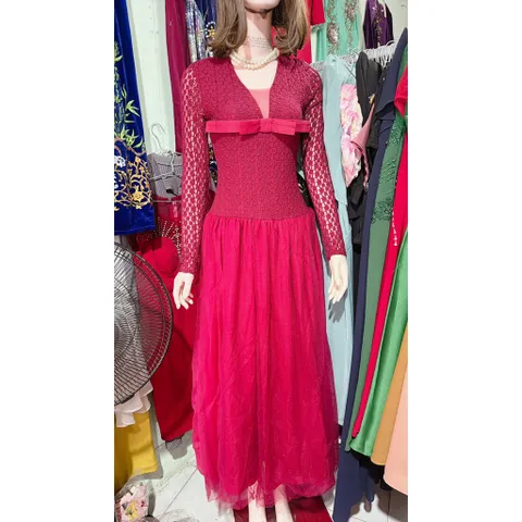 Đầm Ren Tay Dài Dáng Xoè  phối nơ ngực cổ V , đúp lót 3 lớp, Ren co giãn Hàng có sẵn giao ngay Size SM Chất liệu ren