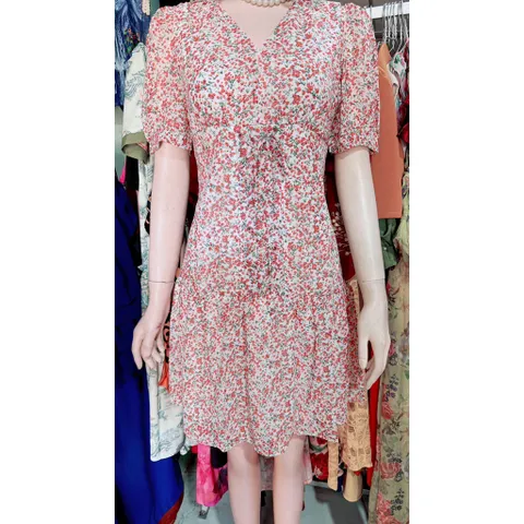 Đầm hoa nhí siêu đẹp, mặc đi biển đi du lịch siêu đẹp Hàng có sẵn giao ngay Đủ size tới 65kg Size SMLXL Đúp lót 2 lớp