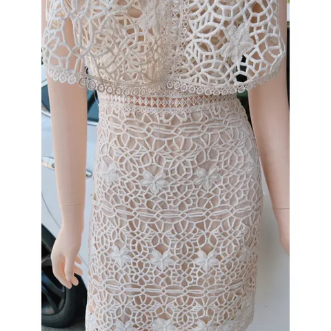 Đầm Thiết Kế Dự Tiệc Ren Trắng Hàng chính chủ ND Size S Hàng có sẵn giao ngay Màu trắng Giá 350k
