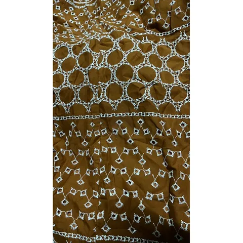 Set áo + chân váy ren Size M (eo dưới 70 cm) Giá 400k/ set Hàng có sẵn giao ngay Có 2 màu xanh và nâu tây