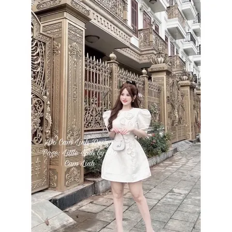 Đầm tapta đính hoa như hình Giá 350k Hàng có sẵn giao ngay Hàng đường may đẹp, kỹ, đúng mô tả.  100% sử dụng hình ảnh th
