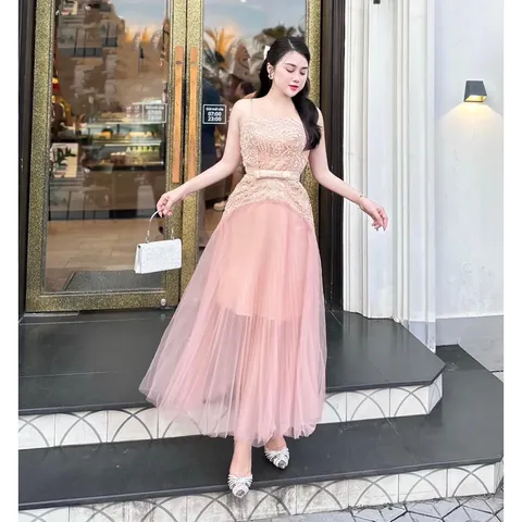 Váy hai dây ren phối lưới dập ly Giá 450k Hàng có sẵn giao ngay L Maù hồng phấn Chất liệu ren cao cấp Hàng chính chủ