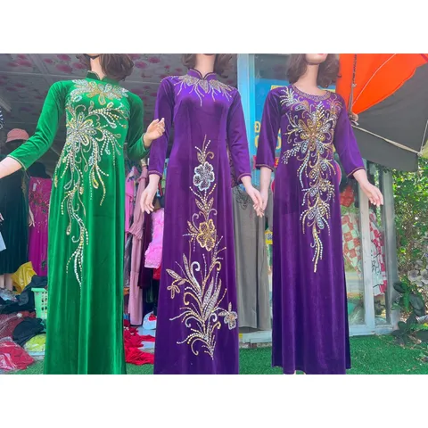 Áo daì nhung đính kêt siêu đẹp Hàng chụp thật 100% Xanh size S , tím giữa size L, tím bìa size XL Hàng siêu đẹp tỉ mỉ