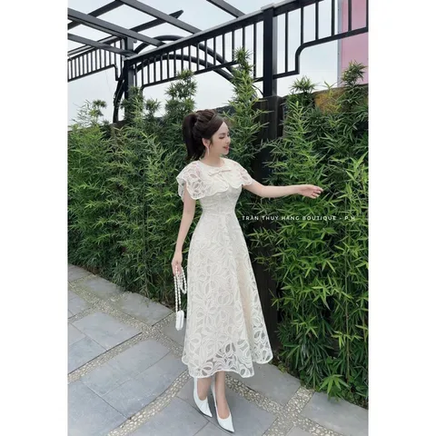 Đầm ren như hình Có size XL , L ,… Giá 390k Hàng có sẵn giao ngay Hàng đường may đẹp, kỹ, đúng mô tả.