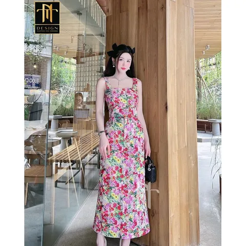 Set thô hoa áo 2s cúp ngực mix chân váy dài dáng A. Lên phom siêu xinh dễ mặc. Hàng 2 lớp màu nổi nét Size sml Xanh- hồg