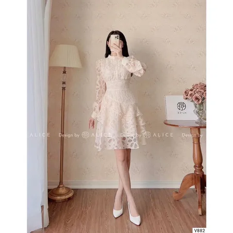 ĐẦM REN TƠ PHỐI CÚC NGỌC 2 LỚP Giá 360k hàng có sẵn giao ngay L