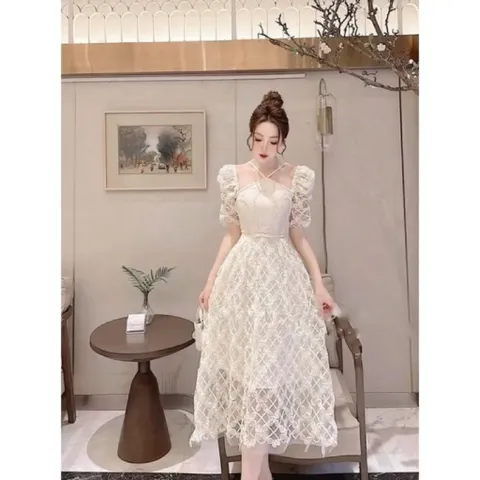 ĐẦM MIDI NUDE REN XÔ HOA DÂY CHÉO CỔ Giá 390k Hang có sẵn giao ngay Màu kem Eo dưới 68cm mặc đẹp