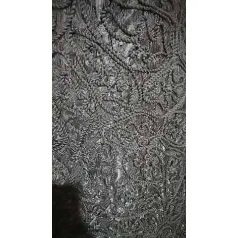 Đầm ren nổi màu đen, đúp lót 2 lớp,hàng như hình  Giá 390k Hàng có sẵn giao ngay Hàng đường may đẹp, kỹ, đúng mô tả.