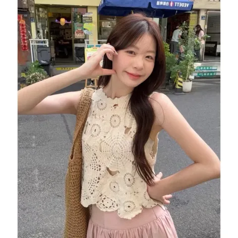 Áo len sợi móc ba lỗ phong cách tiểu thư vintage Hàng có sẵn giao ngay Màu kem Giá 190k