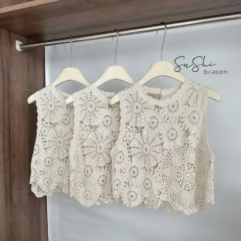 ÁO REN 3 LỖ HOẠ TIẾT XINH XỈU áo ren lưới mặc đi biển đi chơi hàng chuẩn quảng châu Giá 190k Màu kem Hàng có sẵn giao